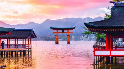 Miyajima seaside shrine the way my private tours see it