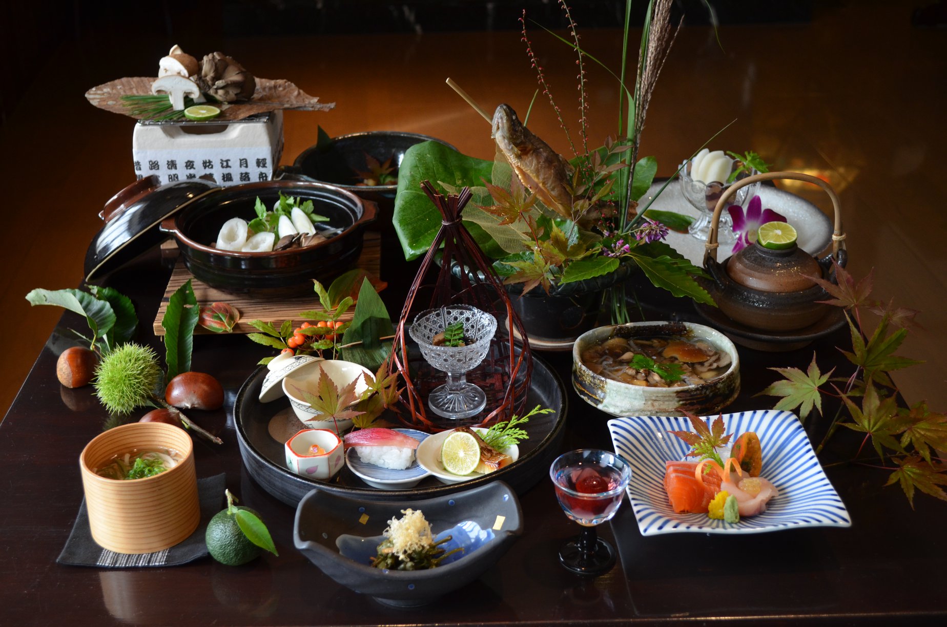 A ryokan meal in Shikoku that combines the seasonal abundance of the island